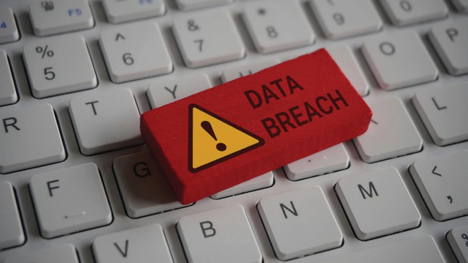 You are currently viewing Data Breach 2025 : Biggest Hacks of the Year and What We Learned
